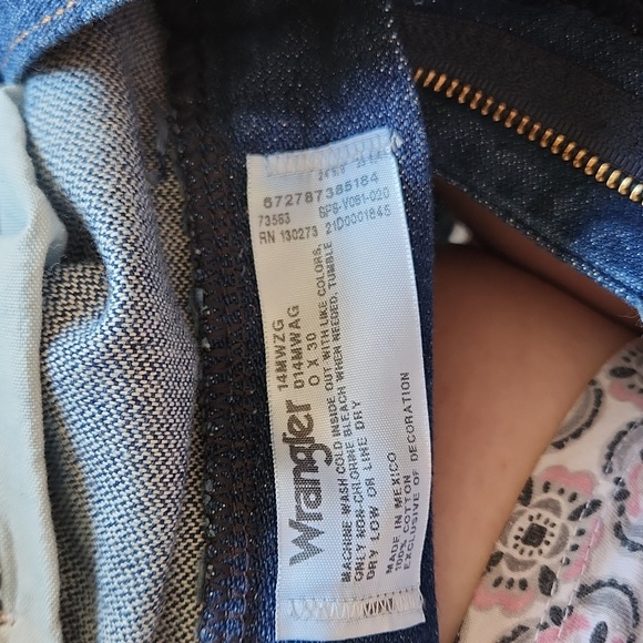 Jeans - Picture 3 of 3